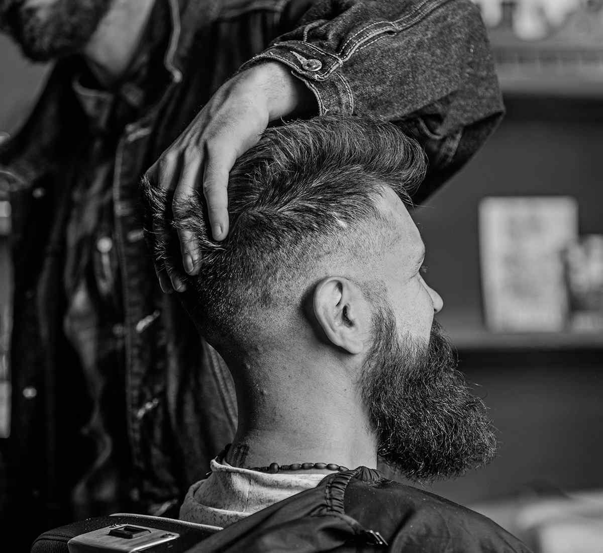 https://headshapez.com/wp-content/uploads/2021/11/great_pride_barber.jpg